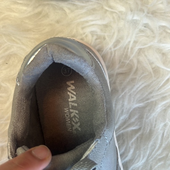 Walkx Women’s Gray/Silver Glitter Lace up Sneakers Size EU 37 - Picture 9 of 13